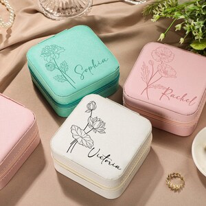 Gepersonaliseerde reissieradendoos bruidsmeisje, organisator geboortebloem sieraden, lederen sieraden reisetui, sieradendoosje met naam, cadeau bruidsmeisje, cadeau bruidsmeisje