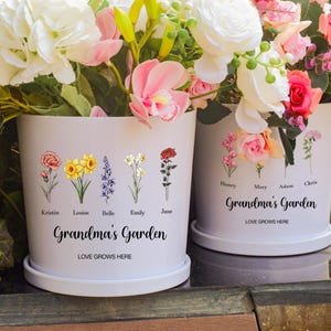 Custom Grandmas Garden Gift,Birth Month Flower plant Pot,Grandma's Garden Plant Pot,Outdoor Planter,Mother's day gift,Gift for mom