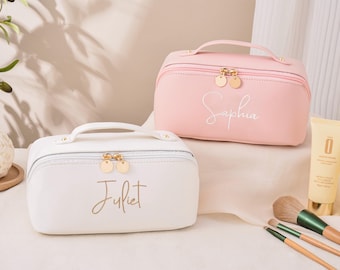 Bolsa de maquillaje personalizada, regalo para dama de honor, bolsa de cosméticos de cuero personalizada, bolsa de maquillaje para boda, bolsa de maquillaje de PU con nombre, regalo para ella.