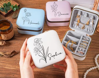 Personalized Jewelry Box with Name,Custom Bridesmaid Jewelry Box,Wedding Bridal Party Jewelry Box, Vintage Leather Jewelry Case,Gift for Her