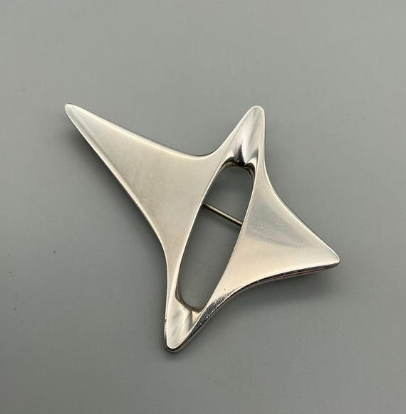 【希少・名作】  ジョージジェンセン ブローチ 339 希少・名作】GEORG JENSEN ジョージジェンセン ブローチ 339 【公式