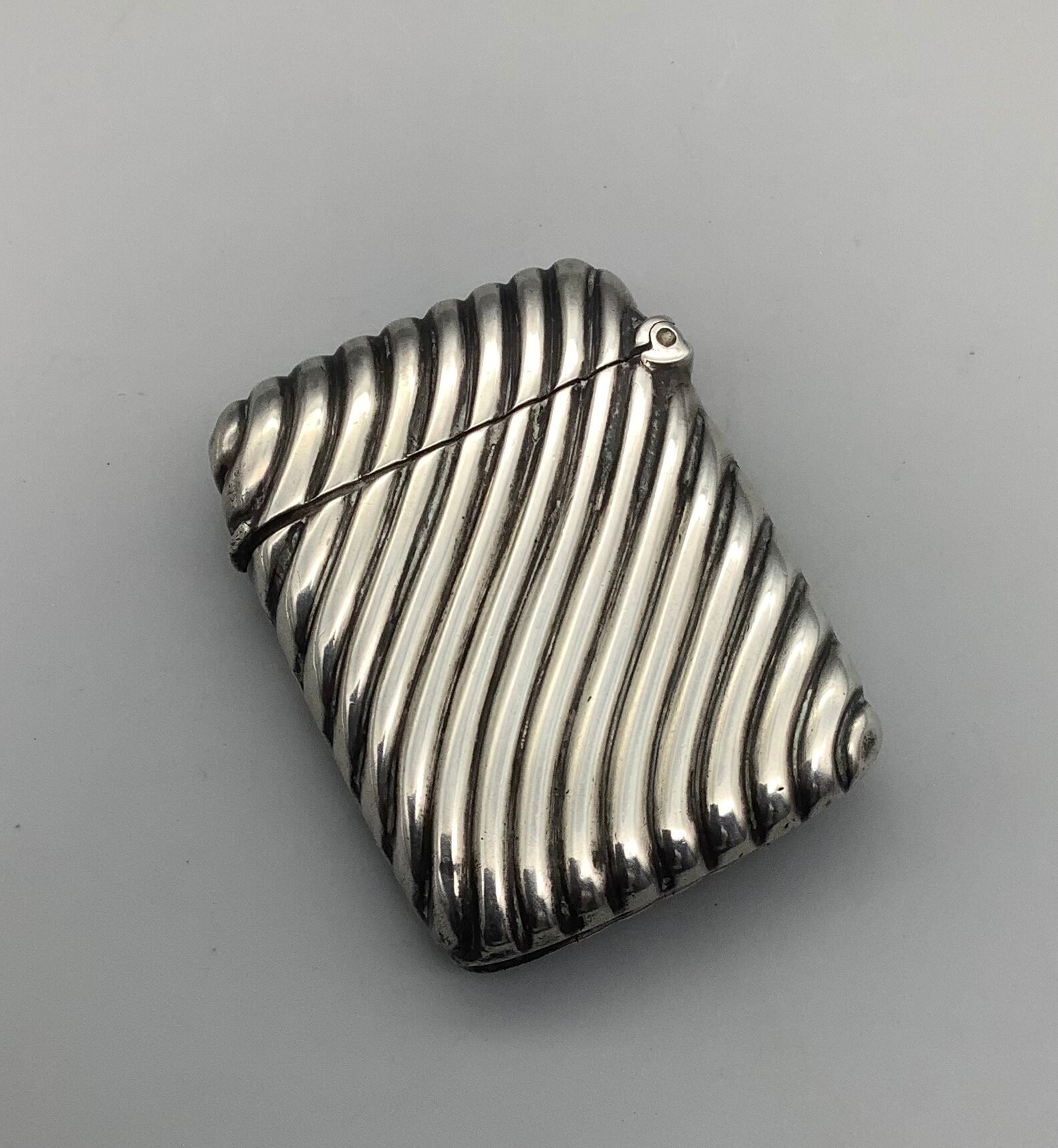 【ひろ】GLAD HAND & Co. SILVER VESTA CASE s-l400.jpg