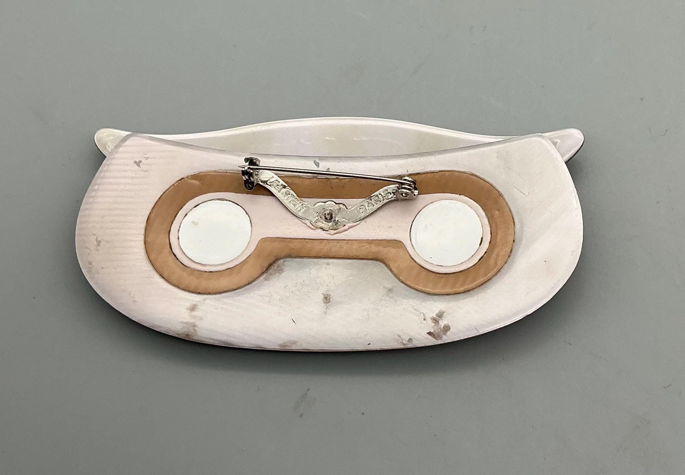 素敵なヴィンテージの Lea Stein フクロウのブローチ。 - Etsy 日本