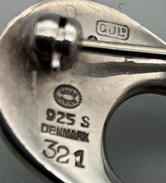 美品 ジョージジェンセン 325 ヘニングコッペル ブローチ シルバー 925 ジョージ ジェンセン ヘニング コッペル ブローチ – ソリッドシルバー