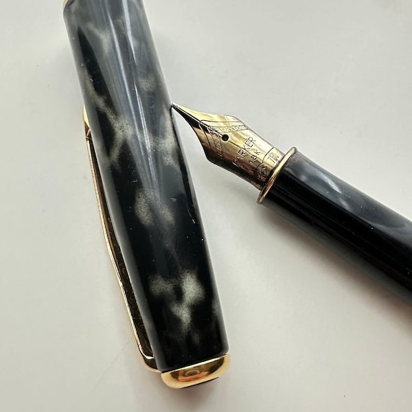 Stylo plume Parker « Sonnet » or 18 carats