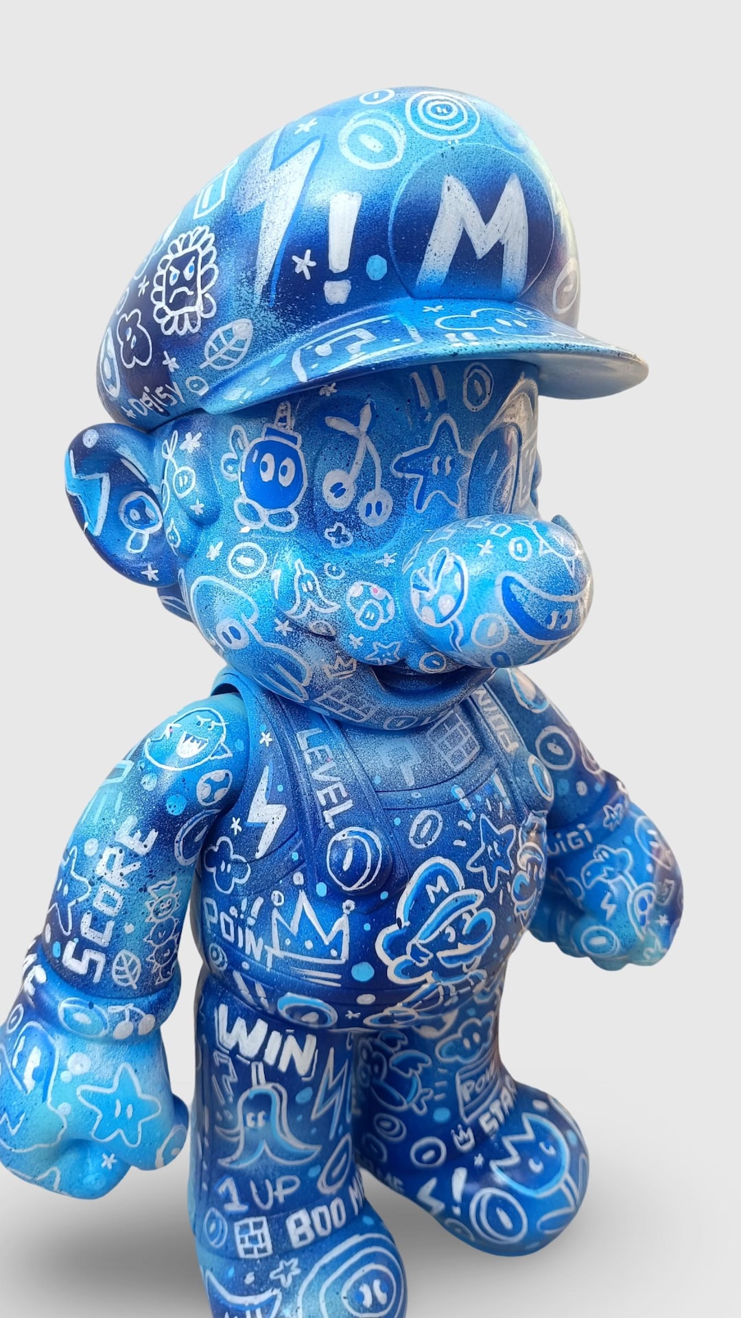 Customized XXL Blue Mario I Mario Story I Street Art Mario Bross ...