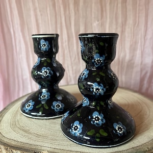 Hand Painted Korond Candlestick – Hungarian Folk Art Pottery – Blue Floral Candle Holder – Signed 2006