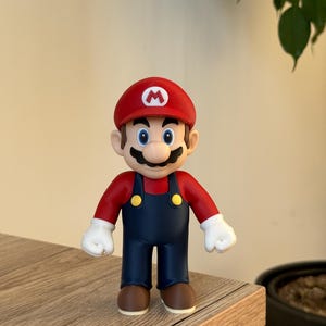 Mario Premium Figur Original und Mario Fire