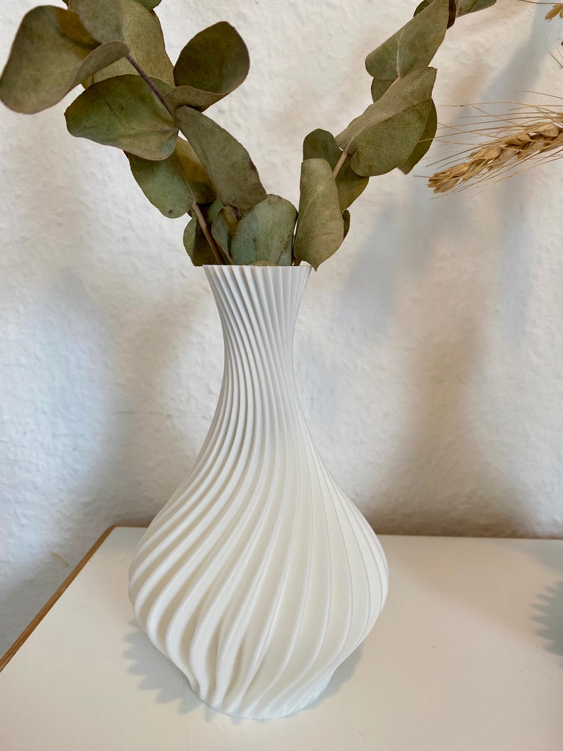 Spiral vase Decorative vase Dried flower Rippled look 3D printing White