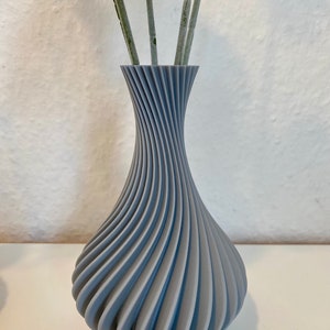 Spiral vase Decorative vase Dried flower Rippled look 3D printing Gray