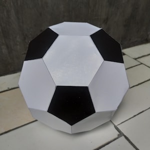 Replica di pallone da calcio, carta fai da te, isocaedro troncato, pallone da calcio, lavoretto stampabile, regalo per lui, palla in miniatura, idea giocattolo per bambini, file PDF