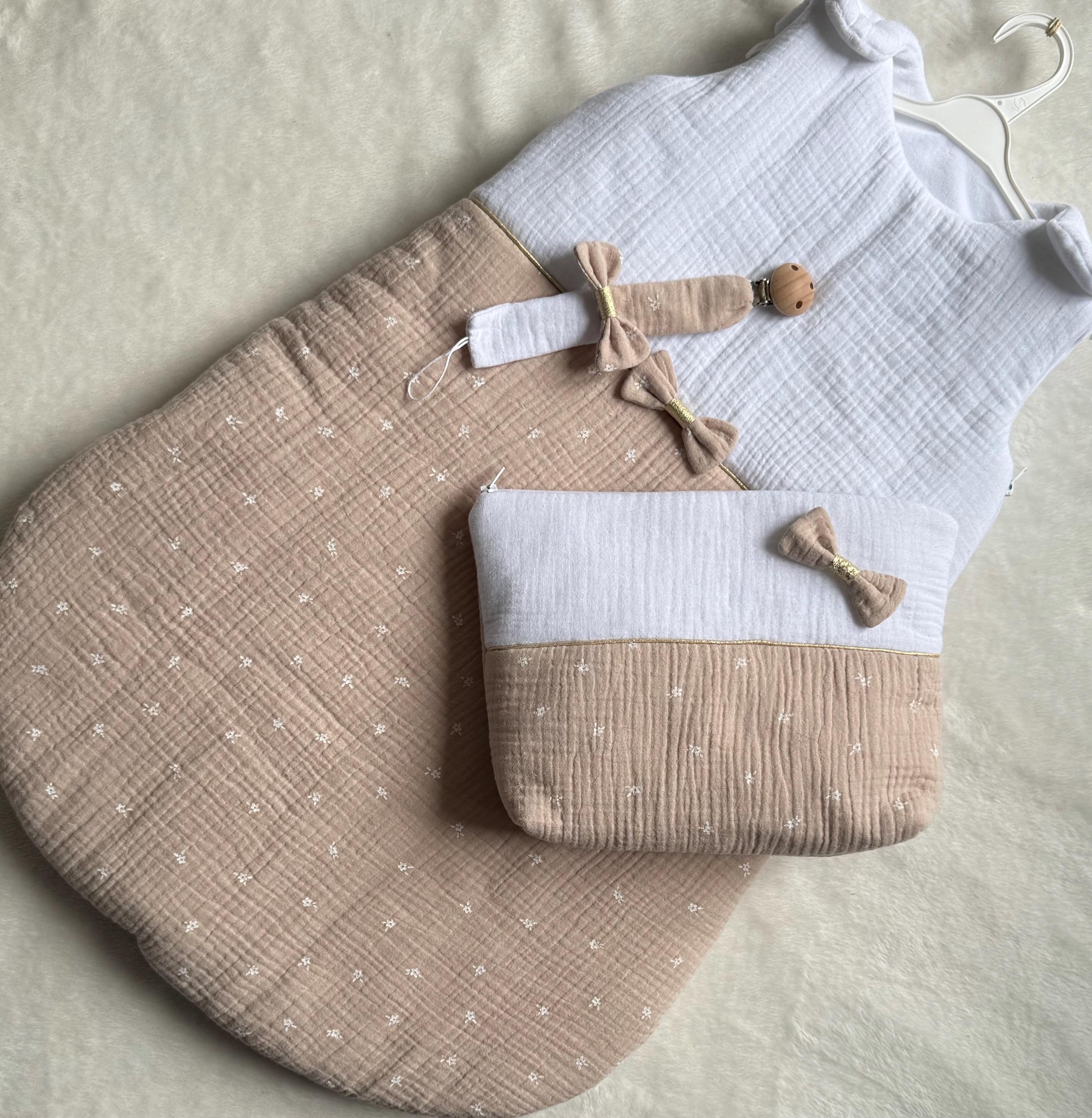 New products - baby box, cotton gauze with gold polka dots - newborn outfit - baby collection - Little girl outfit - newborn girl pajamas