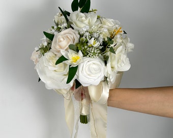 White Bridal Bouquet, Rose Wedding Bouquet, White Rose Bouquet, Bridesmaids Bouquet, Classic Bouquet, Handmade Bouquet