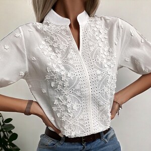 Sommer Blumenmuster Bluse Mode Frauen V-Ausschnitt Casual Shirt Chic Kurzarm aushöhlen Top Elegante schicke Damenbekleidung Bild 7