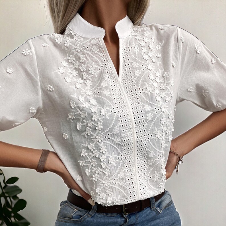 Blusa con estampado floral de verano / Camisa casual con cuello en V para mujer a la moda / Top ahuecado de manga corta elegante / Ropa de mujer elegante y elegante imagen 7