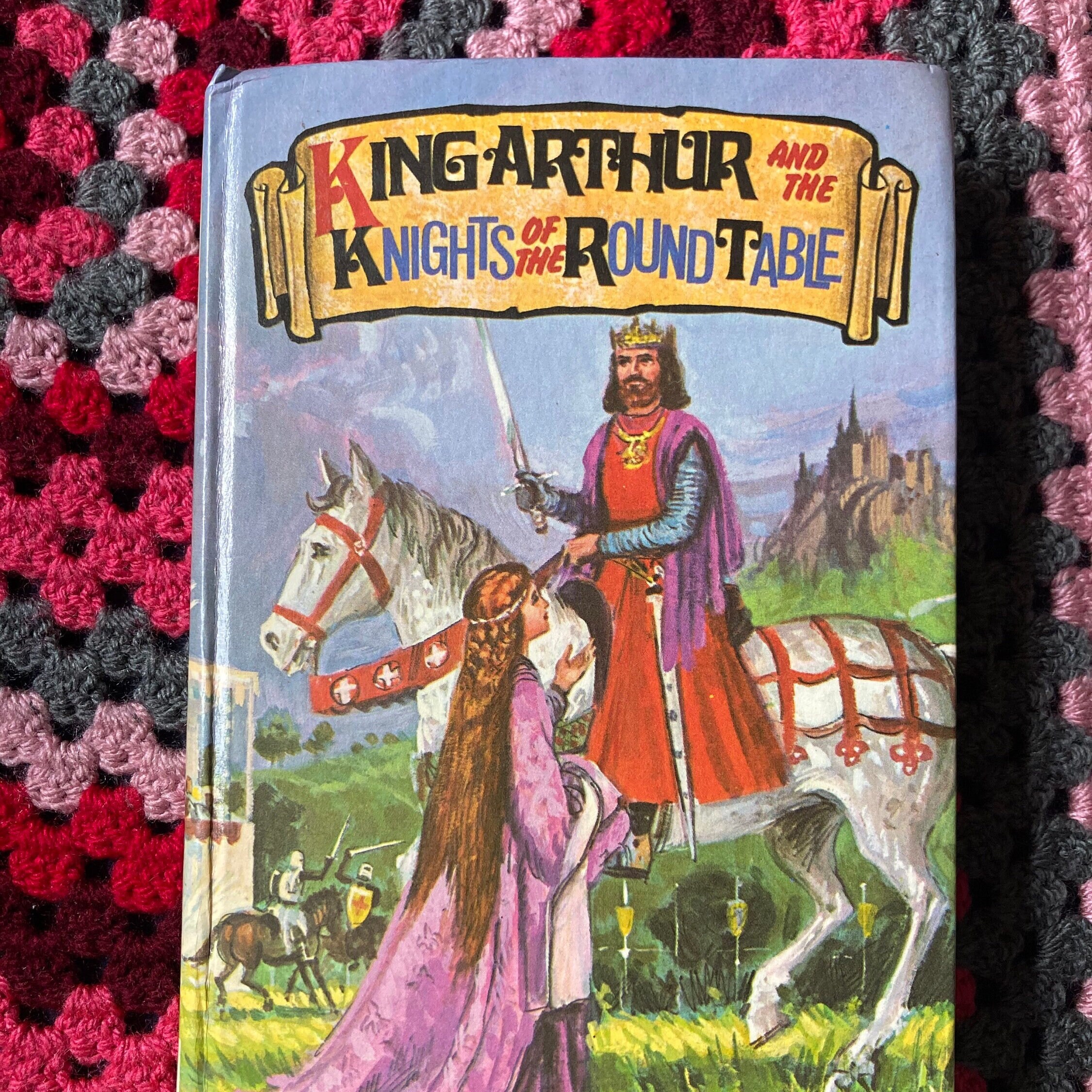 King Arthur and the Knights of the Round Table~1962~First Edition~A Golden  Illustrated Classic~Sterne and Lindsay~Gustaf Tenggren~Rare, image size:2250x2250