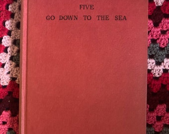 vintage Five Go Down to the Sea Enid Blyton