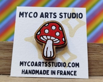 Pin de solapa de setas, insignia de amante de los hongos pintados de Amanita Muscaria de madera, broche agárico de mosca de madera, joyería colorida, arte estético de madera