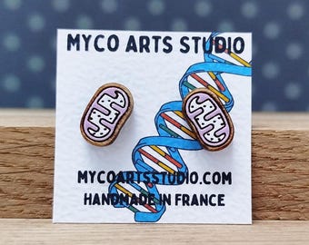 Mitochondriën oorknopjes, paar houten paaloorbellen voor wetenschapper, eigenzinnige mode-sieraden met als thema houtwetenschap, bioloog afstudeercadeau