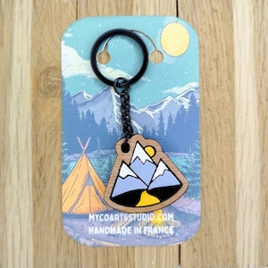 Holz Berg Schlüsselanhänger, Handgefertigte Outdoor Schlüsselanhänger, Snowy Peak Holz Schlüsselanhänger, Naturliebhaber Schlüsselanhänger, Wandern Accessoire, Camper Geschenk Fob