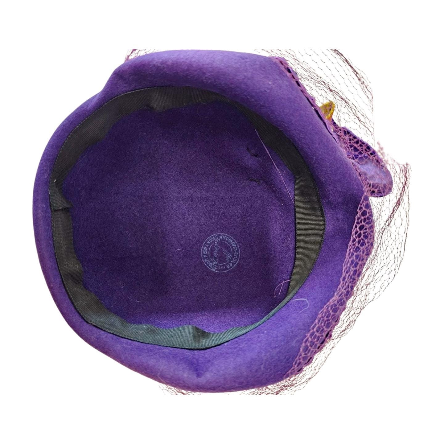WONDERFUL 1940\'s BLACK TILT FELT WIDE BRIM HAT + PURPLE DOTTED VEIL & FEATHERS Vintage 1940s black straw hat with taffeta ribbon, wired  main image 2