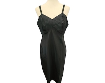 Chic 1960s Aristocraft Black Full Slip, Union Tag, Excellent Condition, Size 40