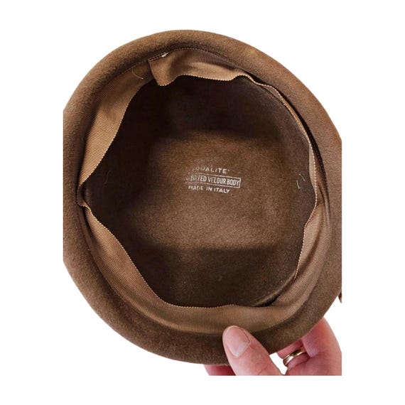 Vintage 1950s Italian Velour Felt Hat With Grosgrain Bow  display picture 1