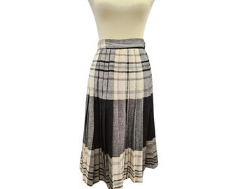 Vintage 90s wool blend pleated black plaid midi skirt, size 6, Emily St. John