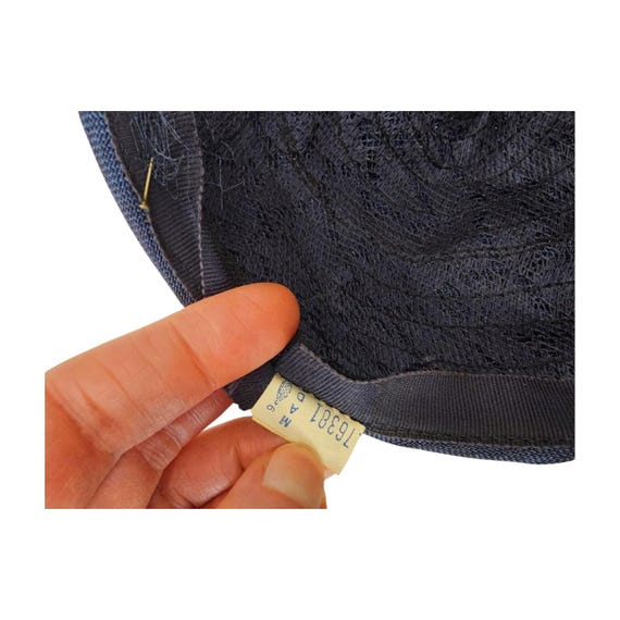 1950s Navy Pleated Pixie Hat with Rhinestone & Ve… - image 11