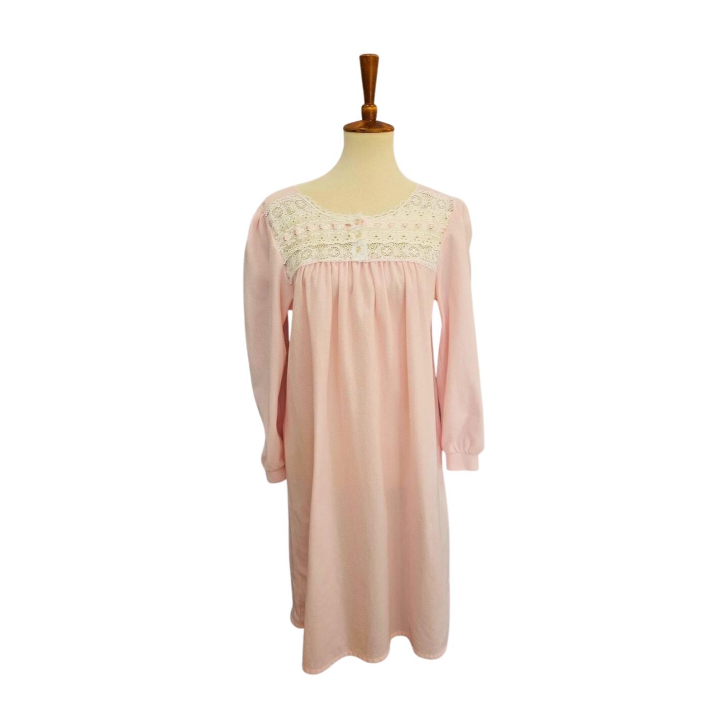 Vintage Isabella Pink Flannel Nightgown Lace Yoke Long Sleeve 70s Cottagecore Vintage Isabella Pink Flannel Nightgown Lace Yoke Long Sleeve 70s Cottagecore