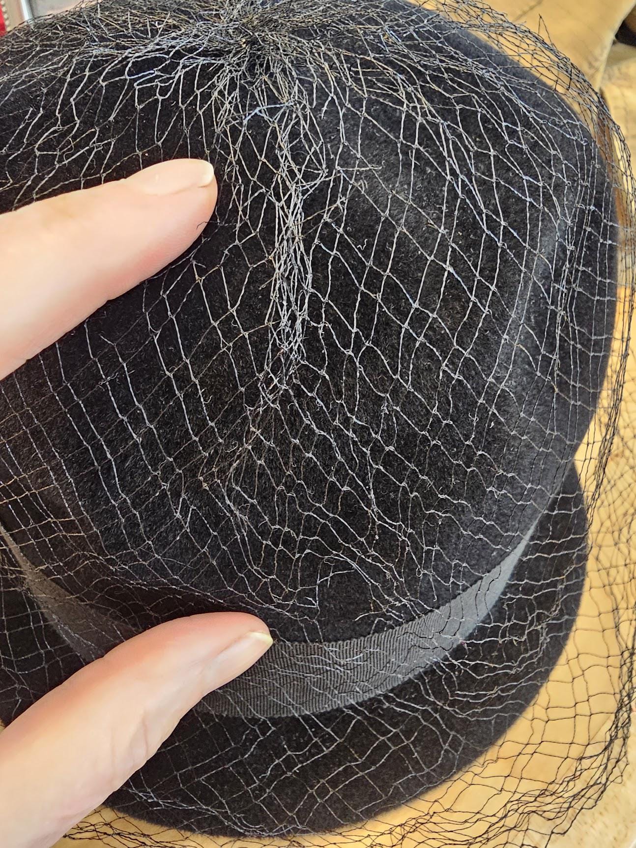 Vintage Walter King Blue Crushed Velvet Jacquard Ladies Hat Head Dress Rare Sm Two events. One dress. One tiara ? During the state banquet  main image 3