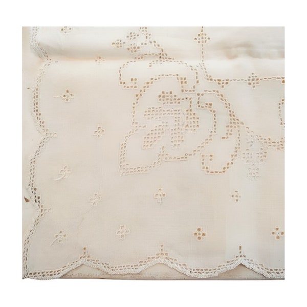 VINTAGE Eyelet Ecru Square Tablecloth, Shabby Chic