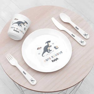 Personalised Dinosaur Dinner Set – Kids Plate, Bowl, Cup & Cutlery with Name | Custom Dino Children’s Tableware Gift
