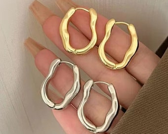 Elegant Silver or Gold Hoop Earrings - High Quality Exquisite Design