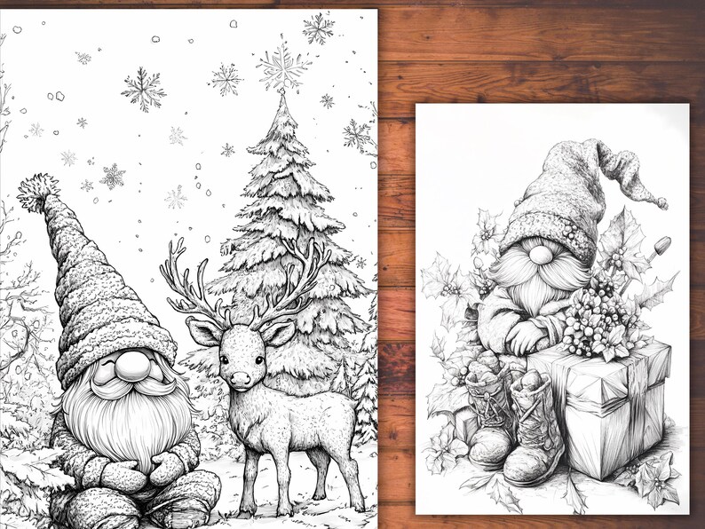 Puede incluir: Dos ilustraciones en blanco y negro de escenas navide&ntilde;as. Una representa un gnomo con barba larga y un reno en un bosque nevado. La otra muestra un gnomo con sombrero, botas y una caja de regalo.