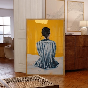 Arte murale a strisce contemporanea, decorazione colorata di donna, stampa a strisce giallo senape, illustrazione di ritratto minimalista, belle arti eclettiche