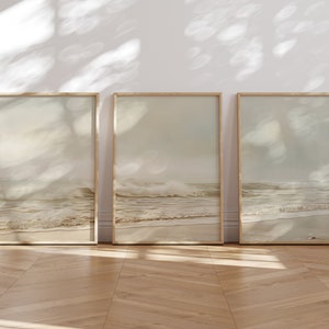 Klassische Küstenmalerei 3er-Set, Ozeanlandschaft, Neutraler Stranddruck, klassische Strandmalerei, Strandhaus-Wandkunst, Küstenwandplakat