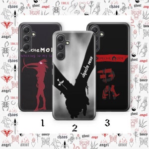 Puede incluir: Tres fundas de teléfono diferentes con diseños variados. La primera funda presenta una ilustración en negro y rojo de una criatura con el texto "Walking in my shoes". La segunda funda presenta una ilustración en negro y blanco de dos manos que se sostienen con el texto "Depeche Mode". La tercera funda presenta un fondo negro con el texto "Depeche Mode" en blanco y rojo.