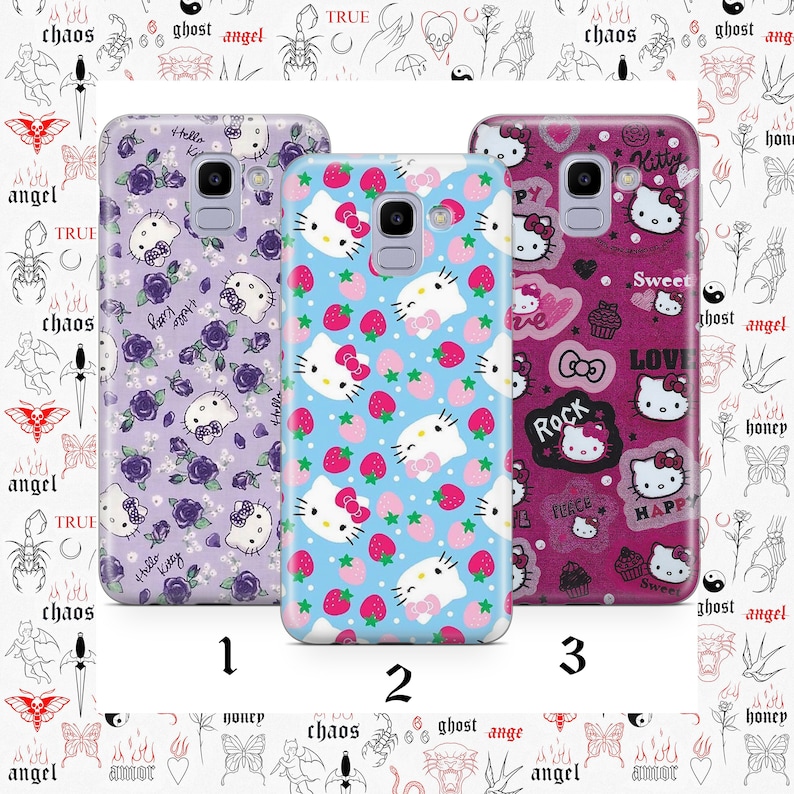 K&ouml;nnte beinhalten: Drei verschiedene Handyh&uuml;llen mit Hello Kitty-Designs. Die erste H&uuml;lle ist lila mit einem Blumenmuster und Hello Kitty-Gesichtern. Die zweite H&uuml;lle ist hellblau mit einem Muster aus Hello Kitty-Gesichtern und Erdbeeren. Die dritte H&uuml;lle ist pink mit einem Hello Kitty-Design und den Worten "Sweet", "Love", "Rock", "Fierce" und "Happy".