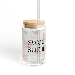 Anguria dolce estate tazza di vetro bevanda con coperchio di bambù, barattolo sipper con cannuccia, boccale di vetro di lattina di birra, bevanda in barattolo di vetro, regalo di bevanda estiva di frutta