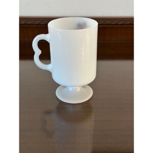 Vintage Minnie Mouse Disney Pedestral Mug image 2