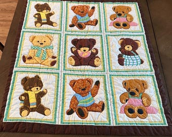 Vtg Teddy Bear Quilt Blanket Throw 35'' x 39'' Wall Hanging Nursery EUC