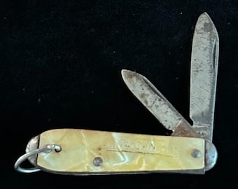 Vtg 2'' Pocket Knife CHINATOWN NY Souvenir Two Blade Pearl Tone New York NYC