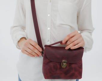 leather Mini handbag, Leather crossbody bag, Handmade Crossbody Bag in 9 colors, Leather Purse for Women, Minimalist Cross Body Bag Gift