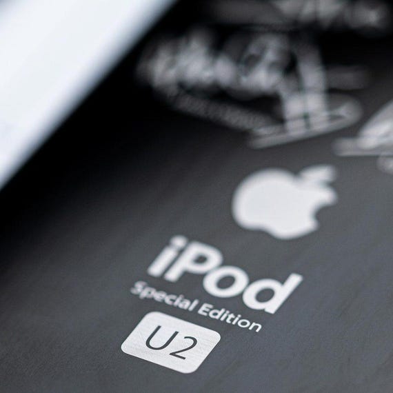 Buy Apple Ipod U2 Special Edition (5th Generarion) Teardown