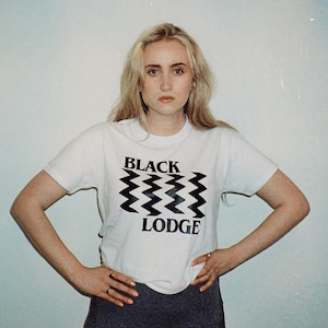 Black Lodge T Shirt - Vintage Style / Y2K Aesthetic / 90&#39;s / Punk / Grunge / Twin Peaks / Laura Palmer / David Lynch / Agent Cooper S M L XL