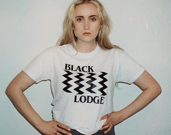 Black Lodge T Shirt - Vintage Style / Y2K Aesthetic / 90's / Punk / Grunge / Twin Peaks / Laura Palmer / David Lynch / Agent Cooper S M L XL