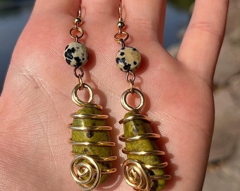 Atlantisite Ohrringe (Stitchtite in Serpentine)