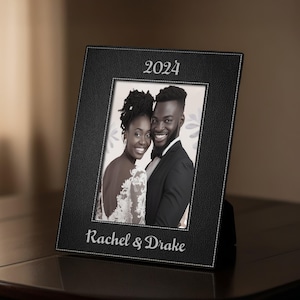 Cadeau de mariage personnalisé, cadre photo de mariage en cuir, cadeau de mariage personnalisé, cadeaux de mariage pour couple, date gravée sur cadre photo de mariage