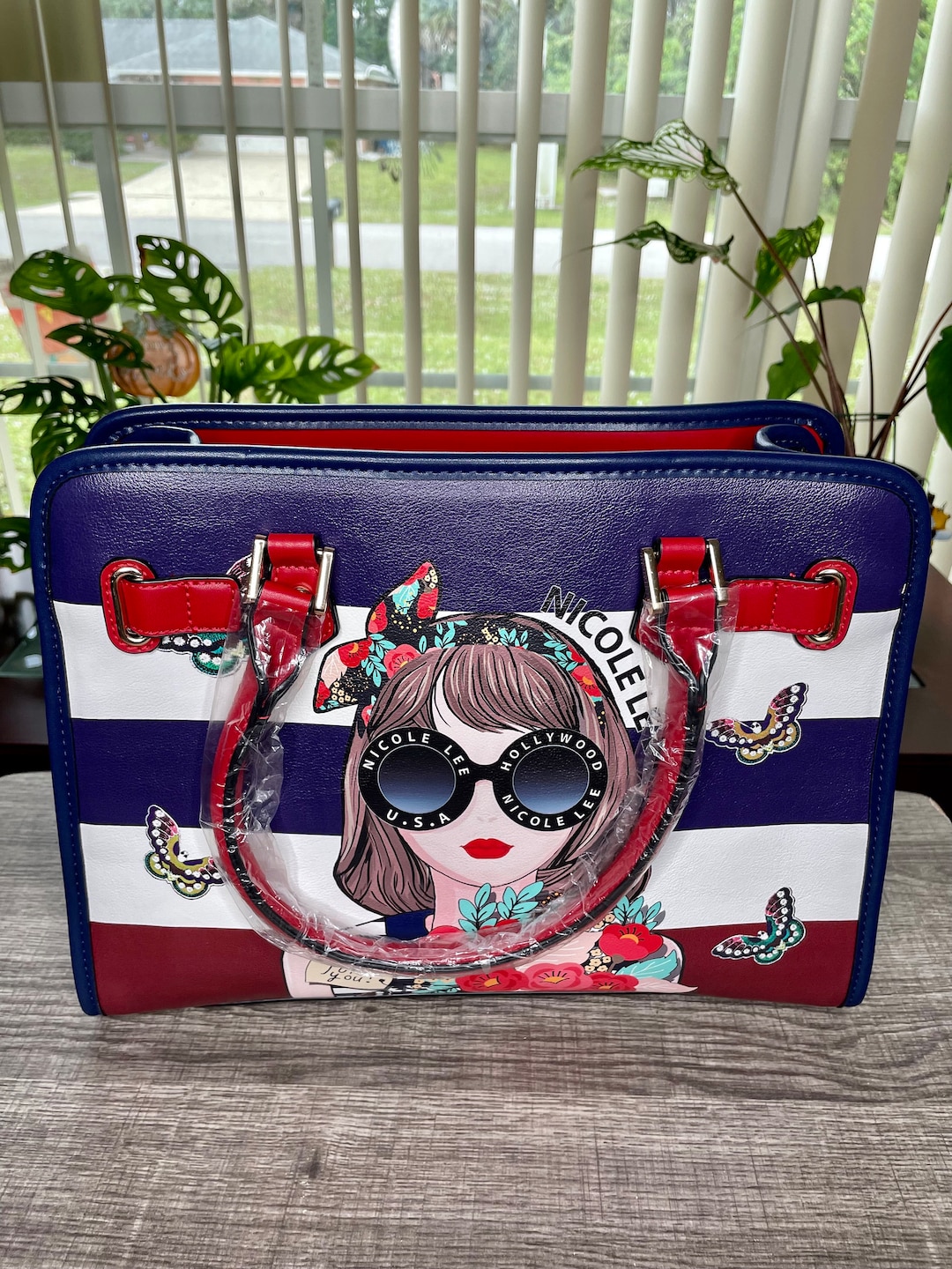 Beautiful Nicole Lee Handbag